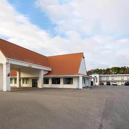 Developer Inn & Suites Airport Jax, A Baymont By Wyndham Jacksonville Exterior photo